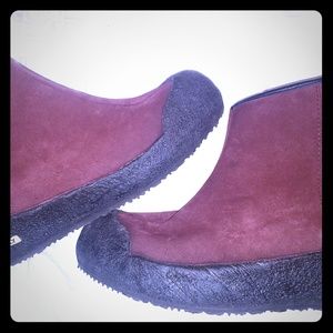 $550 Bally gaurd boots sz. 39 worn once!